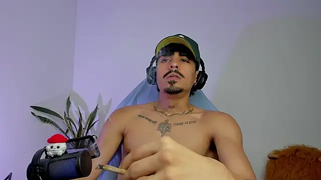 lukeetaylor - Lukeetaylor's free webcam - UK Sex Cams