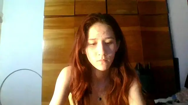 NickiKisinger webcam