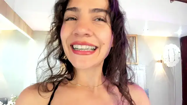 Miranda_doll_ webcam
