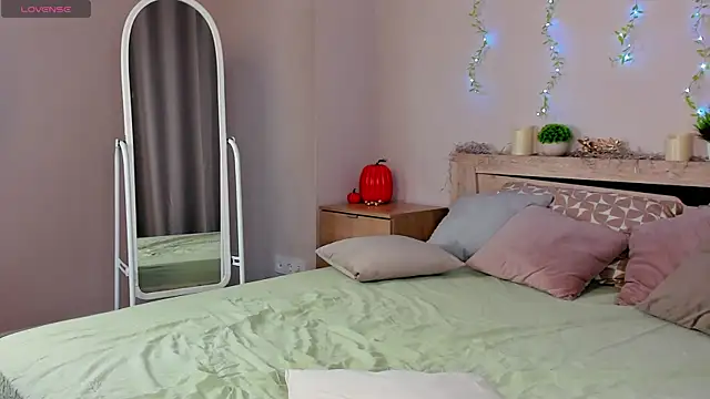 Virginia_Robinson webcam