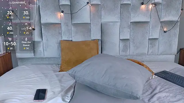 AnnieRouse__ webcam