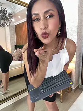 MonicaMoret webcam