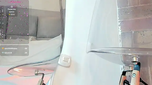 DaliaHart webcam