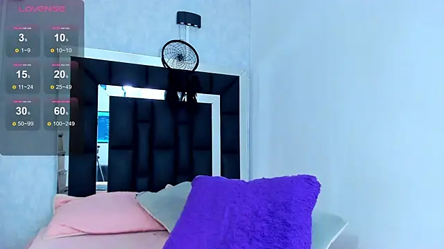 elian_7 - Elian_7's free webcam - UK Sex Cams