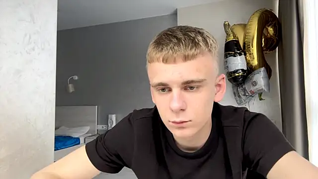 SoloFury live sex cam