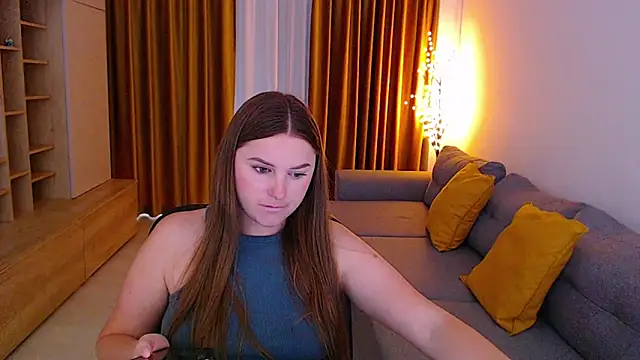 mia_bloomy webcam