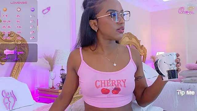 AshleyFerri webcam