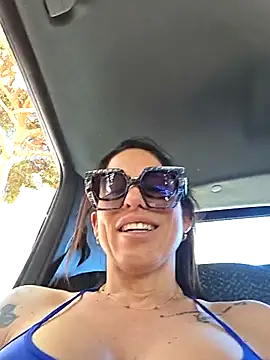 sexy7883 webcam