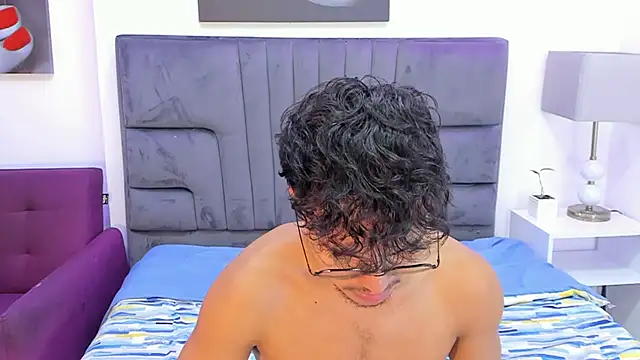 kai_storn (M twink) - cum show