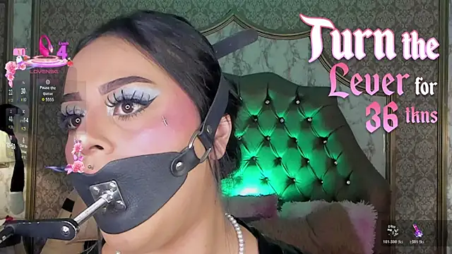 SoffiQueen webcam