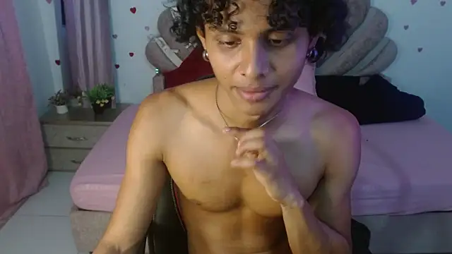 Nilarose - Male webcam sex chat