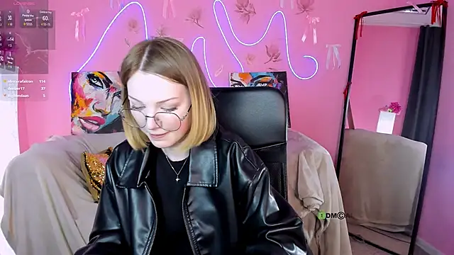 gia_lee_ (F teen) - my first goal