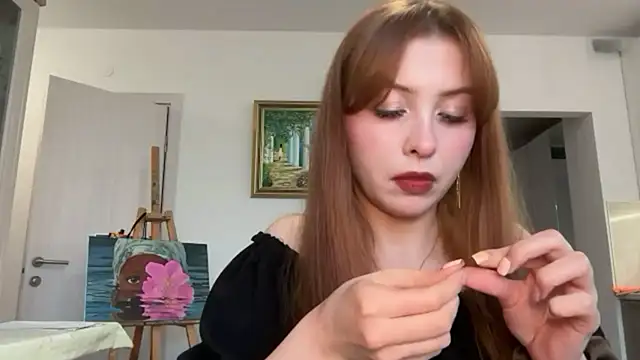 evangelinaposs (F teen) - show outfit