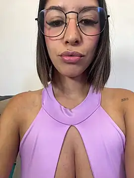 luvely_unique_ webcam