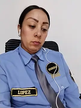 cristal_security-1 - Cristal_Security-1's free webcam - UK Sex Cams