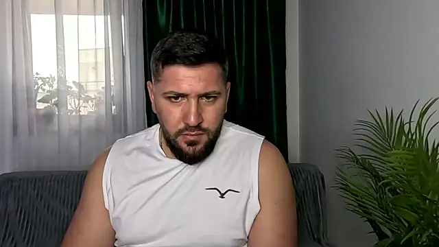Gold_Alpha_Boy live sex cam