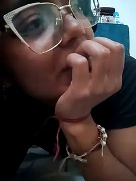 vanemoon (F teen) - I'm so horny I want fisting in my pussy