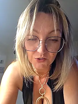 MissMialicious