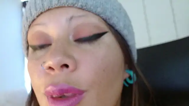 miss_evoleth2 - Miss_evoleth2's free webcam - UK Sex Cams