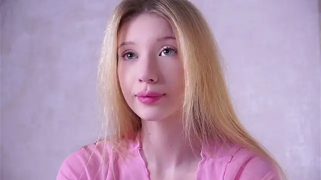 SunnivaCovil live sex cam