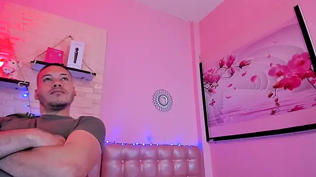 Aronandmoli69