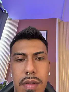 Latinmoster_boss live sex cam