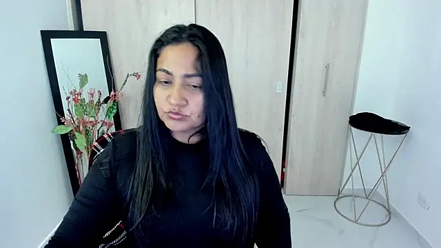 Watch Adele_Sweett live on EroticFlix - High definition streams