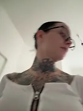 SkinnyLilly