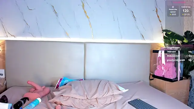 julietaa_1 - Julietaa_1's free webcam - UK Sex Cams