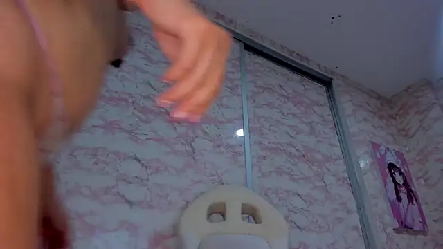 sexy__skinny4u webcam
