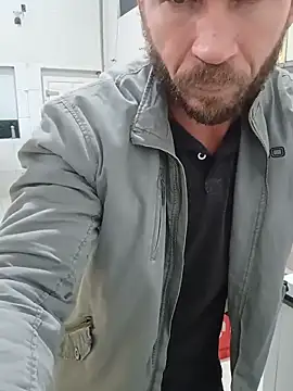 RobertoLuiz84's live cam