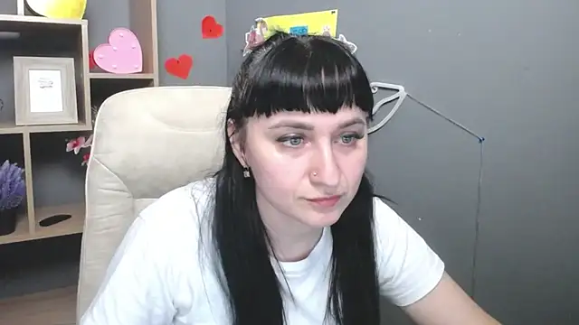 ninaflawlees - NinaFlawlees's free webcam - UK Sex Cams
