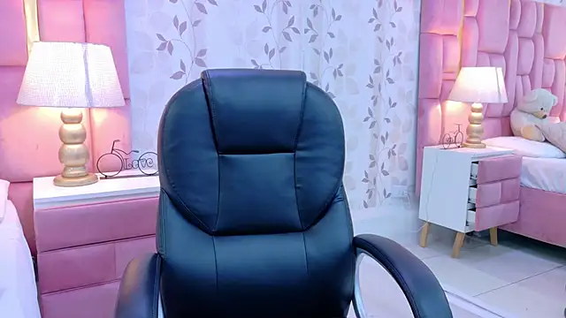 GabyMoreau webcam