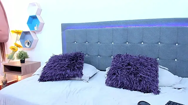 natashadiamond - NatashaDiamond's free webcam - UK Sex Cams