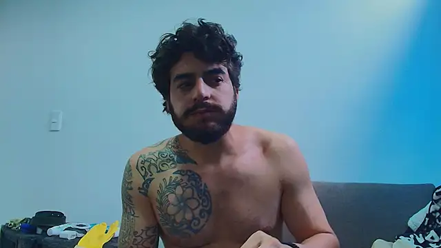 thomas_gun live sex cam