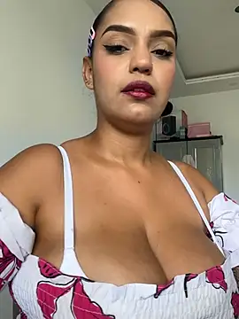 Sara-77 webcam