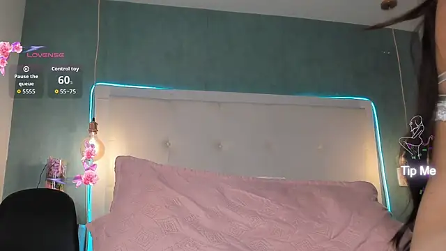 mia_gomez7 webcam