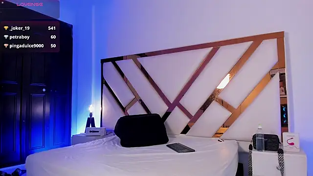 Aron_cruz live sex cam