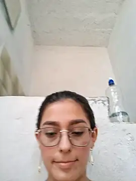 Ary-18 live sex cam