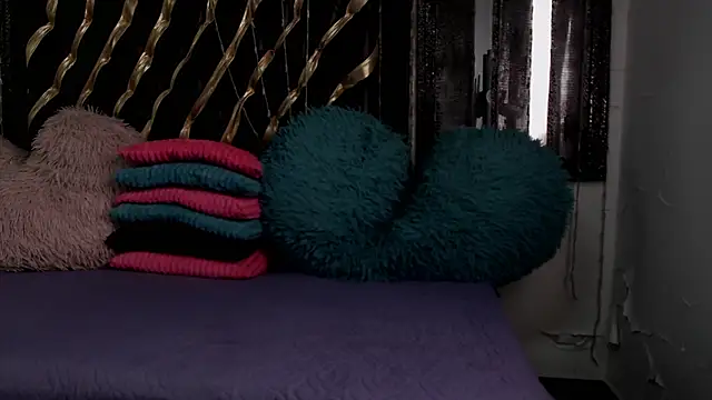 mailyn_gold webcam