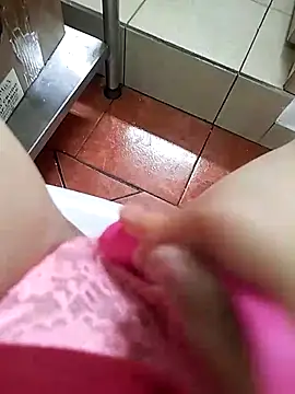 rouse_lux - Rouse_lux's free webcam - UK Sex Cams