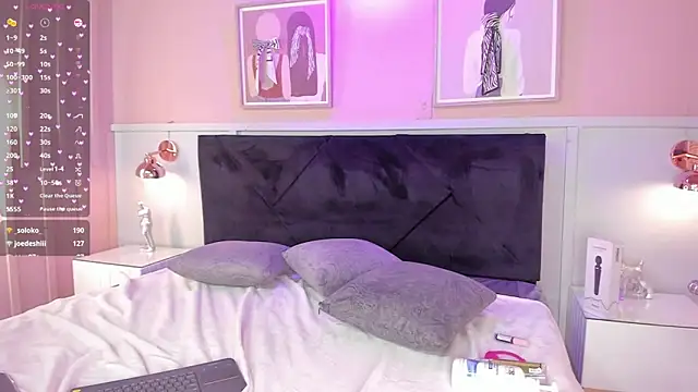 elodie_walker webcam
