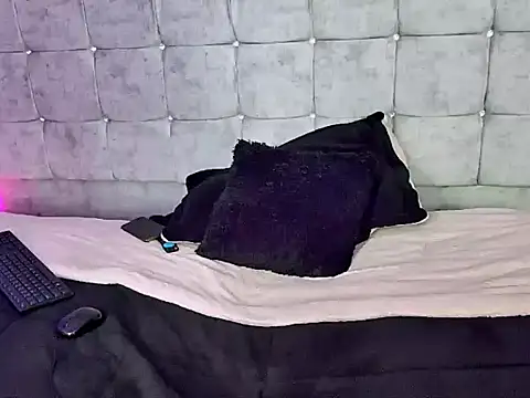 Sun_Maia live sex cam