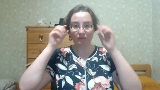 smart_rose - Smart_Rose's free webcam - UK Sex Cams