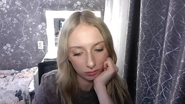 AliceTwinkle webcam