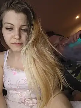 mochiny4n - MochiNy4n's free webcam - UK Sex Cams