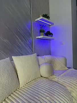 KirstieVegas