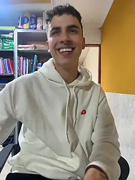 AdrianRinaldi live sex cam