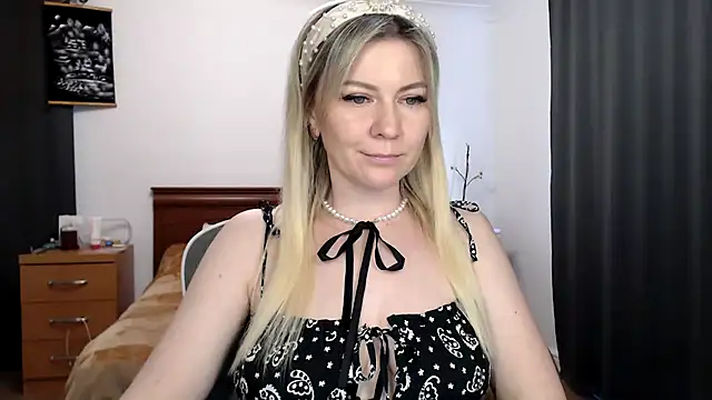 ParadiseAlina live sex cam