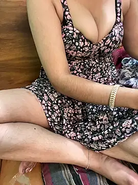 cute_maari - Cute_maari's free webcam - UK Sex Cams